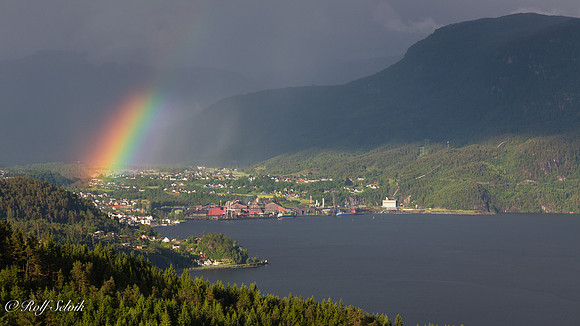 Regnbue over Sauda